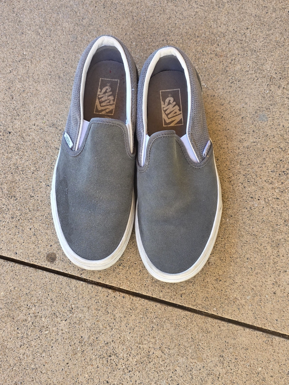 Vans Mens/womans Slip-On Sneakers in Gray Suede and White